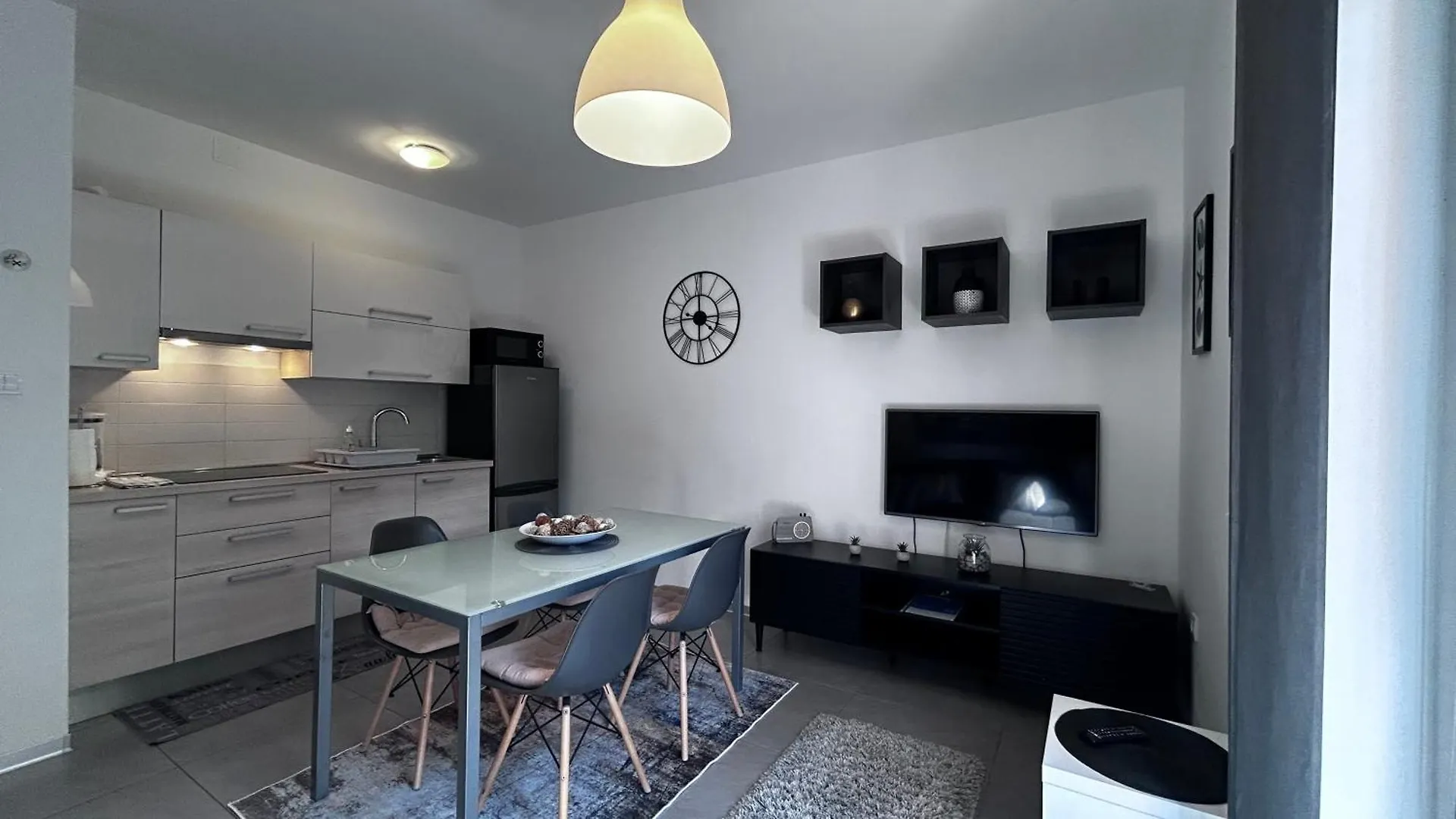 Ivni Apartmani Novigrad Istria